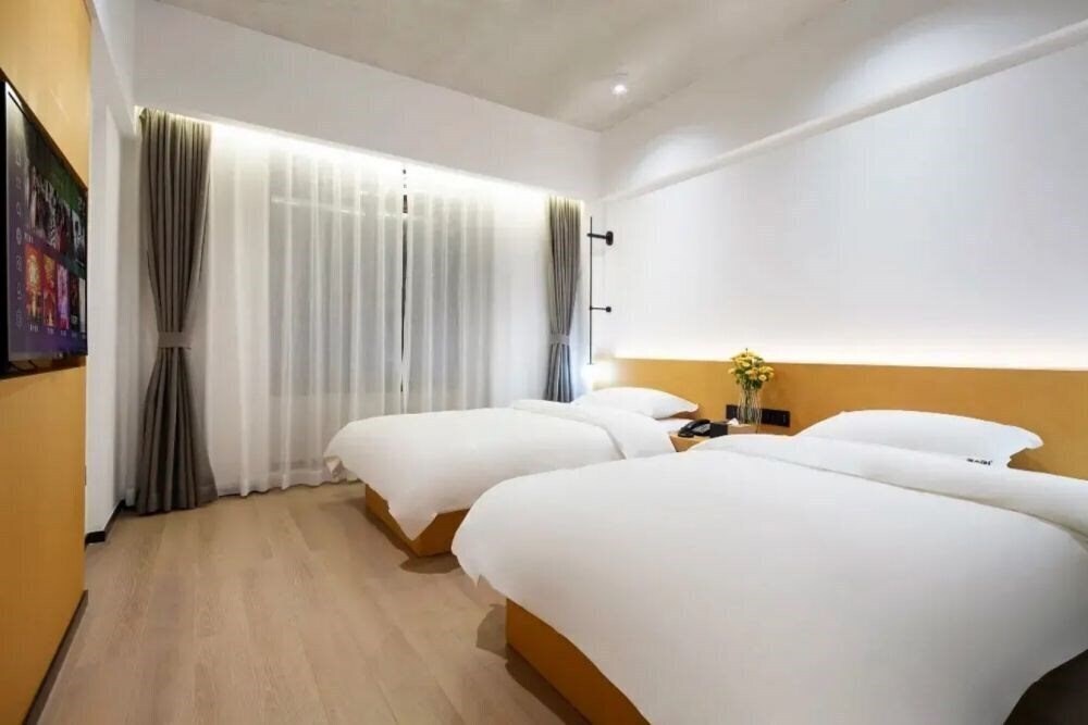 Панорама Daisy Inn Sanya (ex. Sanya Yuanye Ying Xing Hotel) 3*